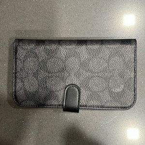 NWT Coach iPhone 13/14 phone case NWT